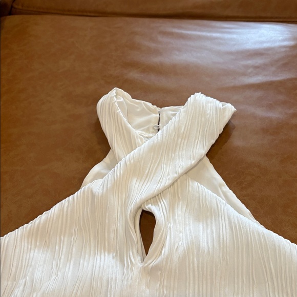 By Anthropologie Cross Neck Halter Top - White - Size Medium - Picture 7 of 13